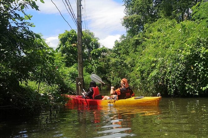 Bangkok Tour by Boat and Bike - Thai lunch at a local restaurant