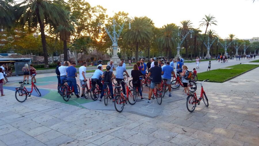 Barcelona: 3-Hour Bike Tour with Spanish Tapas - Santa Maria del Mar and the Born quarter