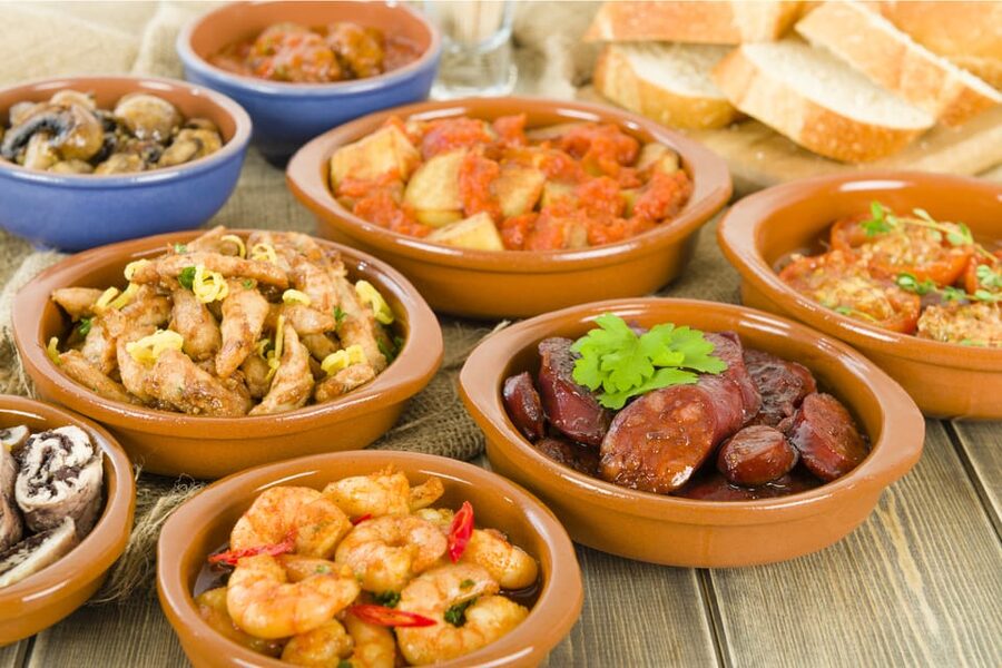 Barcelona: 3-Hour Bike Tour with Spanish Tapas - Weather, clothing, and practical comfort
