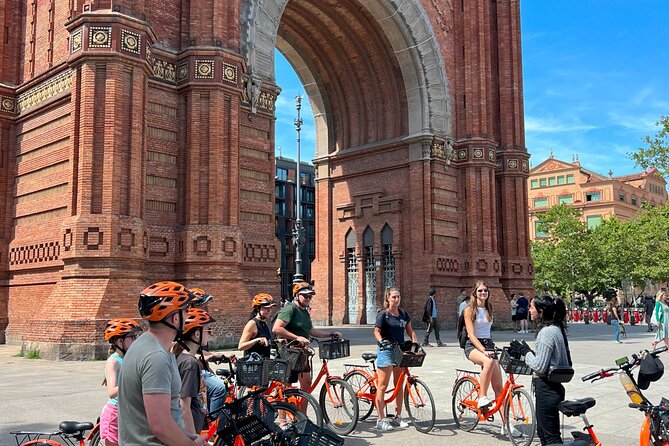 Barcelona Bike City Tours from Sagrada to the Sea with a Local - What makes the guiding valuable