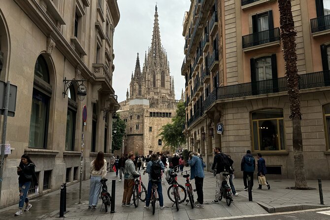 Barcelona: Bike or eBike Tour, Top Sights & Local Insights - Passeig de Gràcia And Gaudí’s Famous Façades