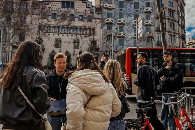 Barcelona: Bike or eBike Tour, Top Sights & Local Insights - La Monumental, Arc de Triomf, And Ciutadella Park