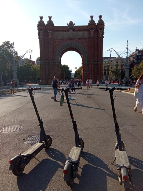 Barcelona: e-scooter and Bike tour - Key points before you book