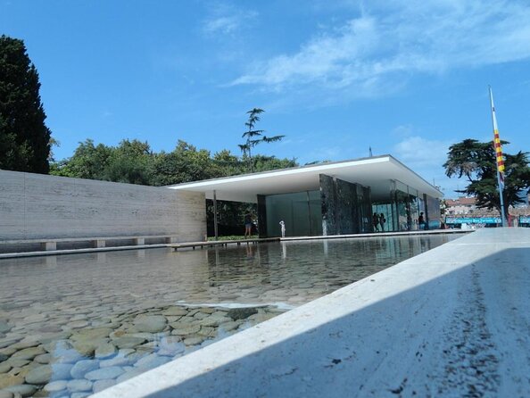 Barcelona Electric Bike Tour: Scenic Montjuic Panoramic Views - The essential points before you book