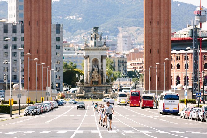 Barcelona Electric Bike Tour: Scenic Montjuic Panoramic Views - Montjuïc Castle and the best views of the ride