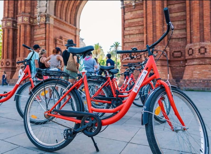 Barcelona: Full-Day Bike/E-Bike Rental with Helmet and Lock - Sagrada Familia and Gaudí’s Barcelona