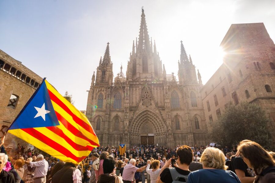 barcelona: Gaudi Highlights eBike tour - The viewpoint, beach, and Vila Olímpica