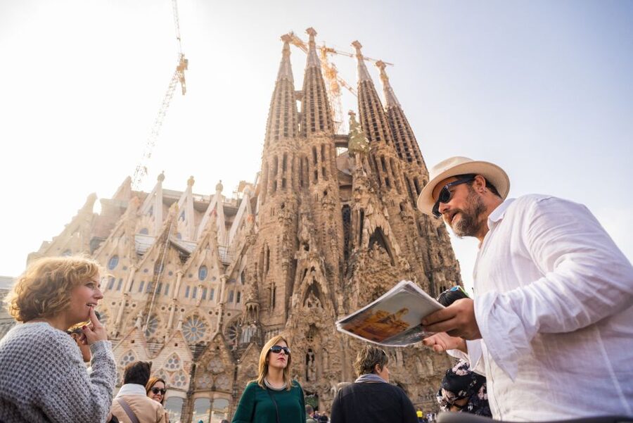 barcelona: Gaudi Highlights eBike tour - Starting in El Born near Plaça de Sant Agustí Vell