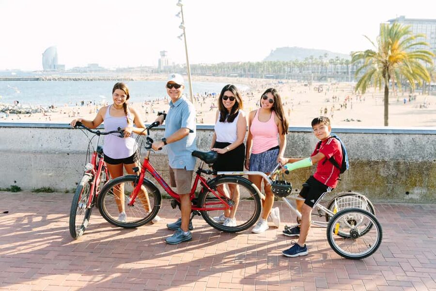 Barcelona: Guided Highlights Bike or eBike Tour (3 Hours) - Arc de Triomf and the 1888 World’s Fair