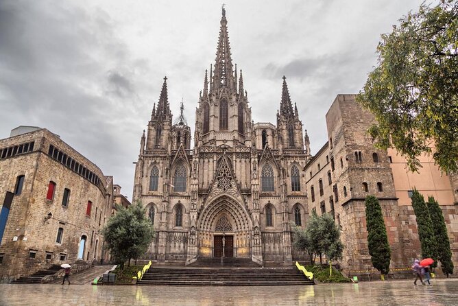 Barcelona in One Day eBike Tour with Park Güell Ticket - Key points at a glance
