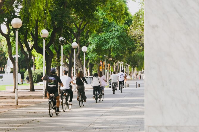 Barcelona’s Most Fun E-Bike Tour: Gaudí & City Stories - Why an e-bike works well in Barcelona