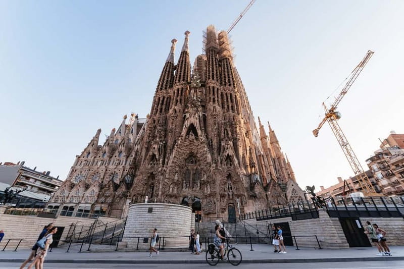 Barcelona: Sagrada Familia or City Tour by Bike or eBike - Ciutadella Park offers a welcome change of pace