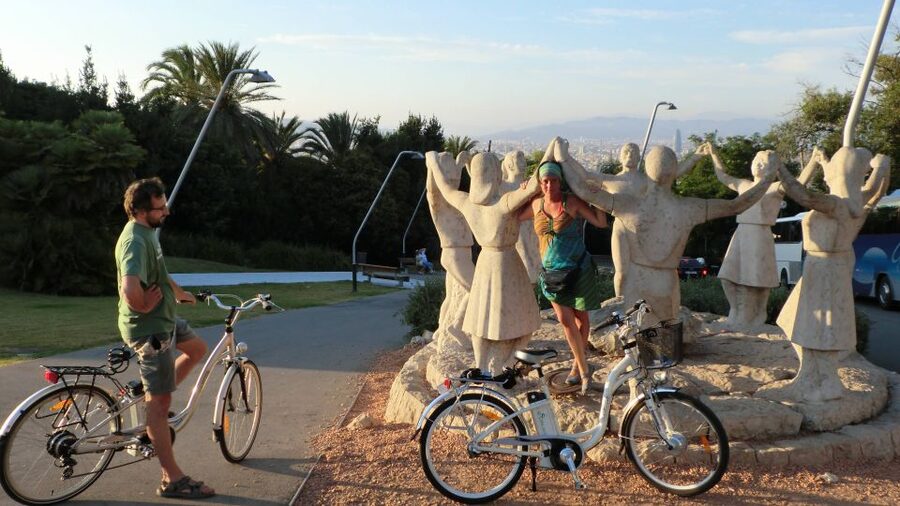 Barcelona: Small Group or Private Bike Tour - Is $28 good value for four hours?