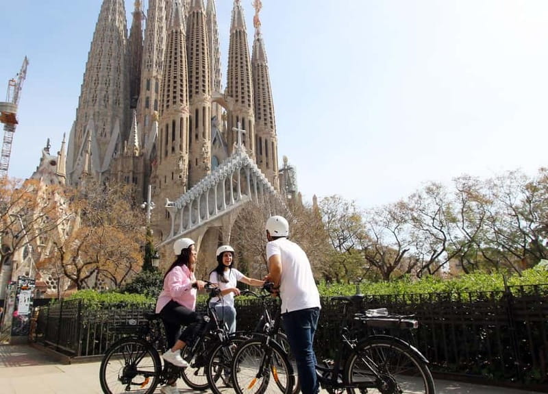 Barcelona: Tapas Tasting Tour by Regular Bike or E-Bike - A practical way to see Barcelona in 2.5 hours