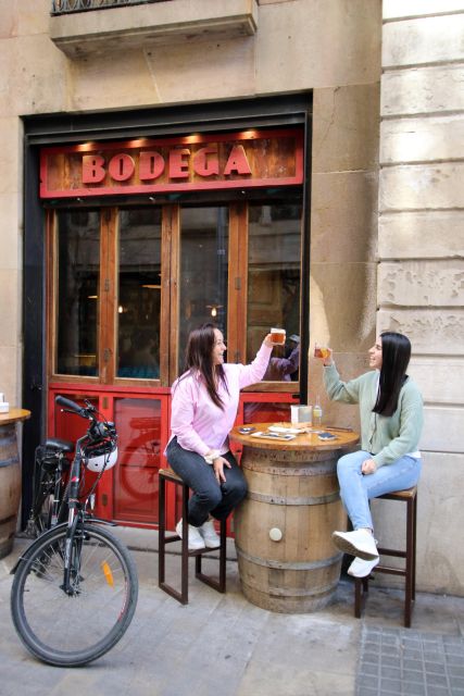 Barcelona: Tapas Tasting Tour by Regular Bike or E-Bike - Port Vell, Columbus, and the route to Barceloneta
