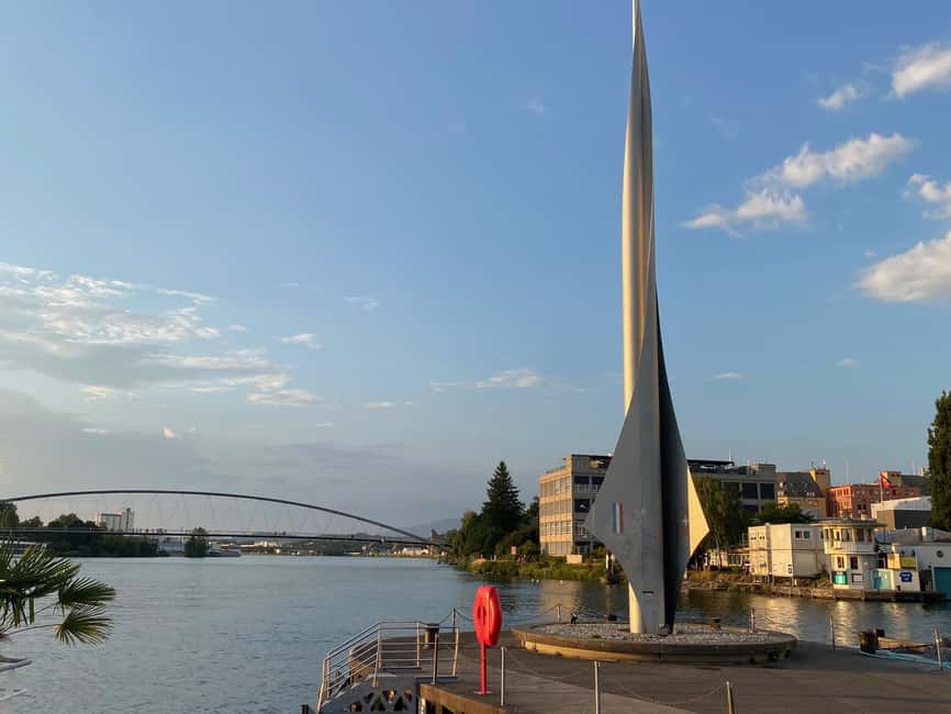 Basel: Fancy a bike tour through 3 countries in 60 minutes? - Finishing over the Dreirosenbrücke