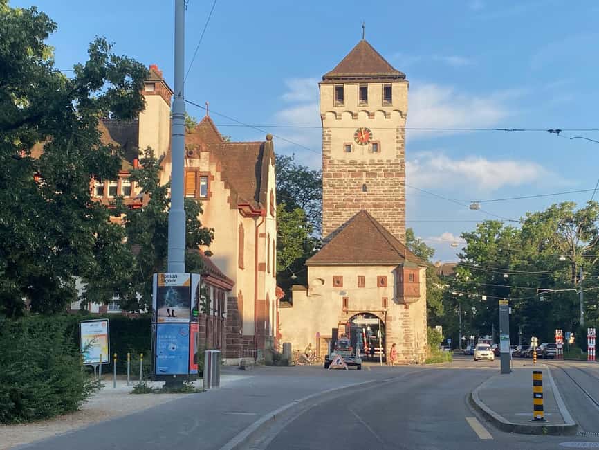 Basel: Fancy a bike tour through 3 countries in 60 minutes? - Meeting in St. Johann Park