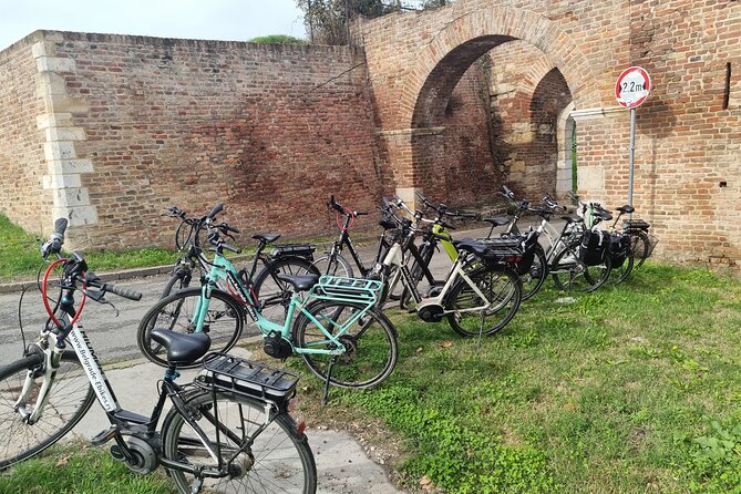 Belgrade E-Bike Tour: Power Glide! - Prince Miloš and Topčider Park