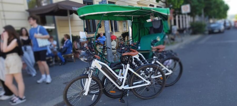 Berlin (E)Bike Tour Historical Highlights in Small groups - Why this three-and-a-half-hour route works