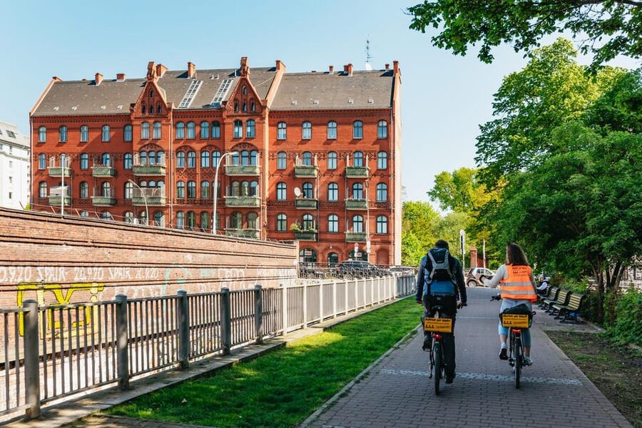 Berlin: Green City Guided Bike Tour - Creative spaces and the future of Berlin