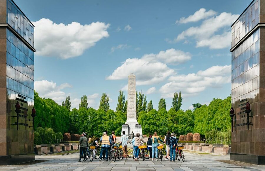 Berlin: Green City Guided Bike Tour - Following the Panke River toward Gesundbrunnen