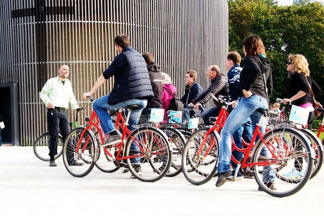 Berlin: Guided Bike Tour to Explore the Highlights - From the TV Tower to Museum Island
