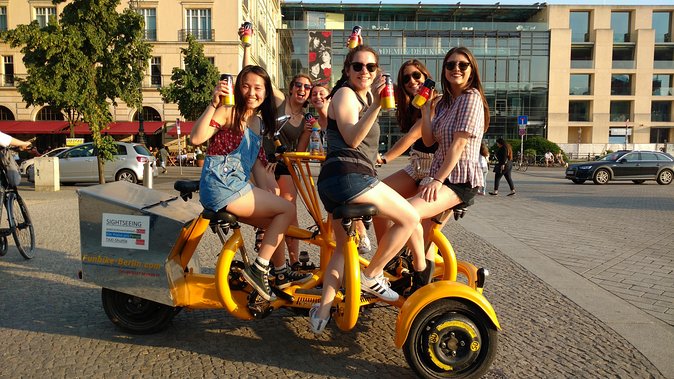 Berlin : Guided Private Sightseeing Tours with Funbikes, Teambikes - Reichstag, Holocaust Memorial, and the Nazi-era story