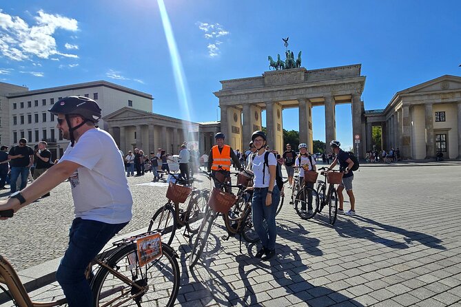 Berlin : The best bike tour with a Berlin guide and insider tips - Key points to know before you book