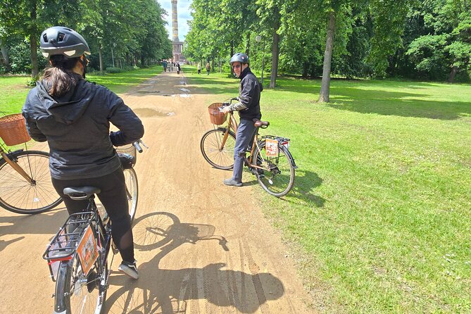 Berlin : The best bike tour with a Berlin guide and insider tips - Why a bike works so well in central Berlin