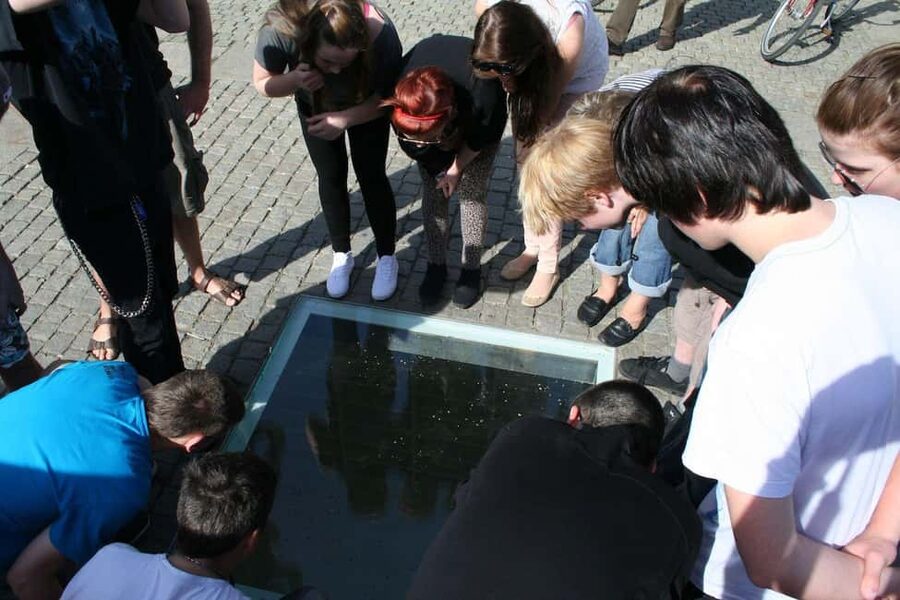 Berlin: The Wall and Third Reich Guided Bike Tour - Price, pace, and practical comfort