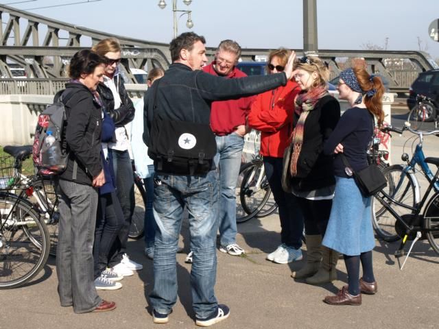Berlin Wall History Small Group Cycling Tour - Starting at Bornholmer Straße, where the border broke