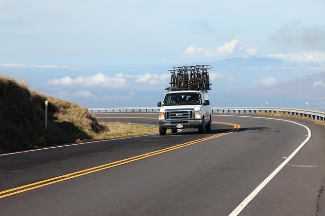 Best Haleakala Downhill Self-Guided Bike Tour with Maui Sunriders - The upper ride: views, turns, and control