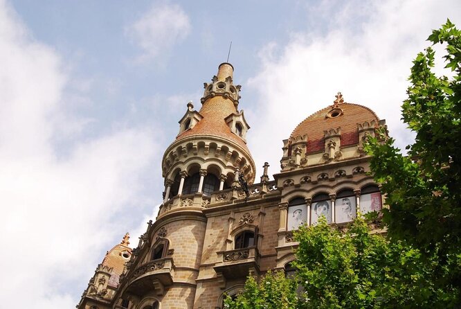 Best of Barcelona Highlights Bike Tour in Small-Group or Private tour - Why a bicycle works so well in Barcelona