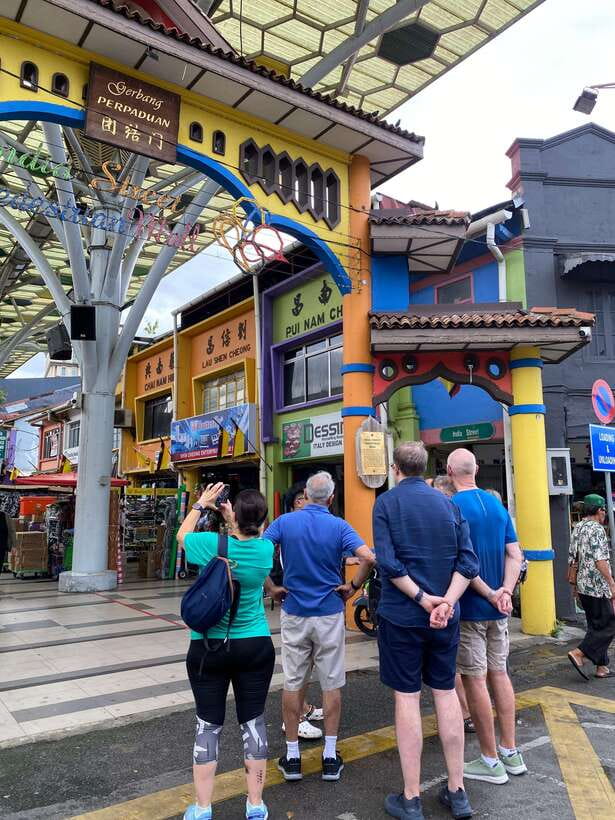 Best of Kuching: Heritage & Kampong Bike Tour - Crossing the Sarawak River by traditional sampan