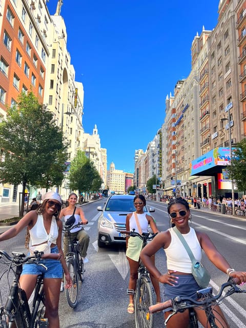 Best of Madrid: 3-Hour Guided Bike Tour in Small Groups - Key points to know before you ride