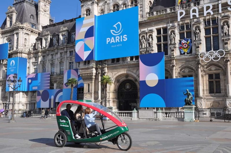 Best of Paris Private Rickshaw bike Tour with guide - From the Carrousel du Louvre to Hôtel de Ville
