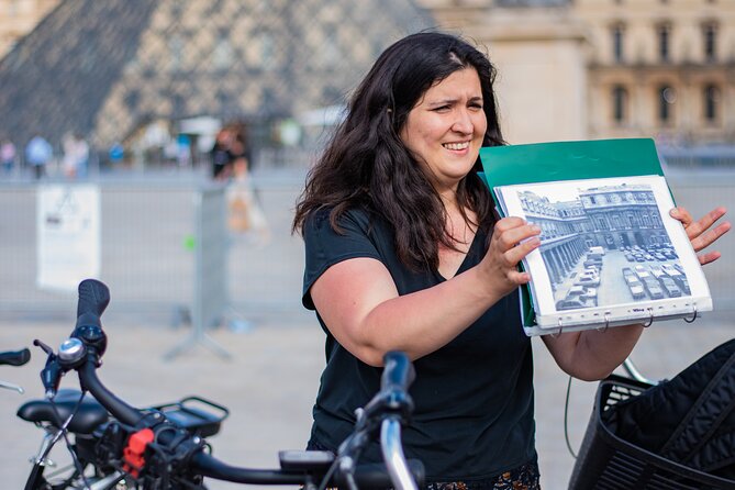 Best of Paris Small Group E-bike Guided tour (w/ optional Cruise) - The Louvre and Paris beside the Seine
