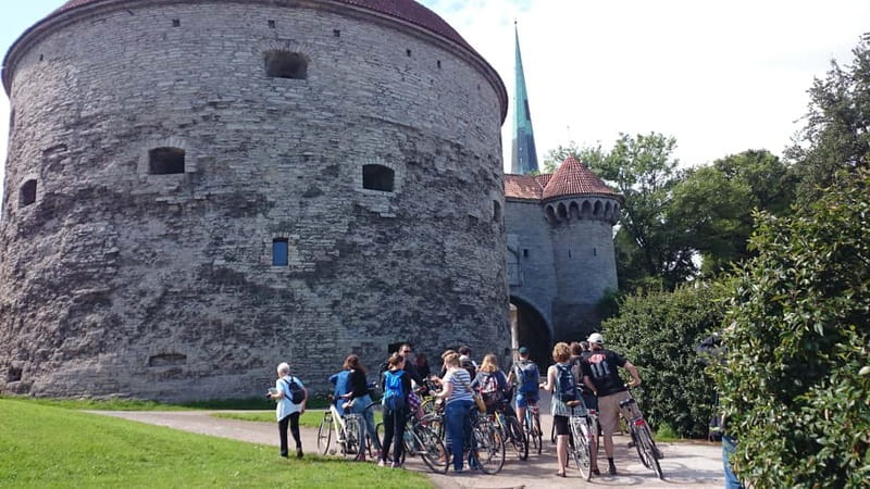 Best of Tallinn 2-Hour Bike Tour - Why this is a smart first look at Tallinn