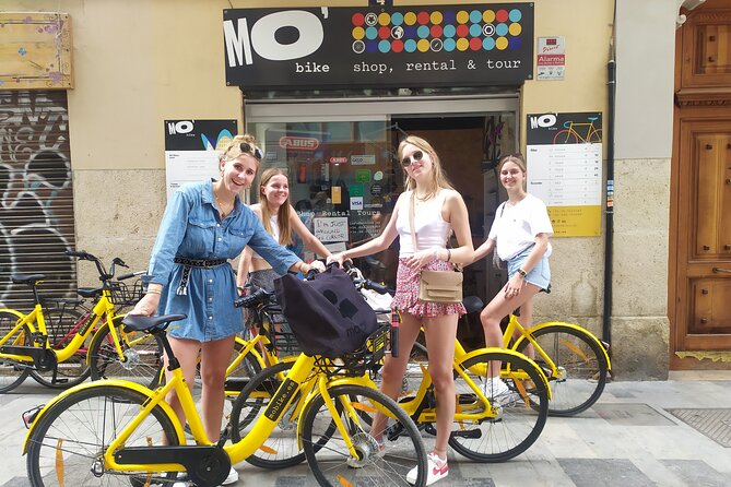 Bicycle Rental City Center - Picking Up the Bike in Ciutat Vella