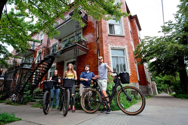 Bike/E-bike tour Plateau,MileEnd, Jean-Talon Market by Fitz - Mile End and the Montreal bagel break