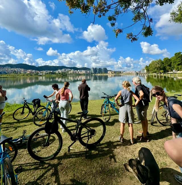 Bike or E-Bike Tour Tirana : Highlights & Grand Park Guided - What the guides add to the ride
