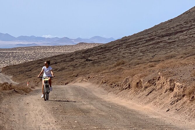 Bike Rental La Graciosa - Caleta del Sebo to Playa de Las Conchas