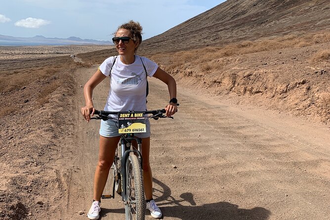 Bike Rental La Graciosa - Playa del Ambar and the northern route