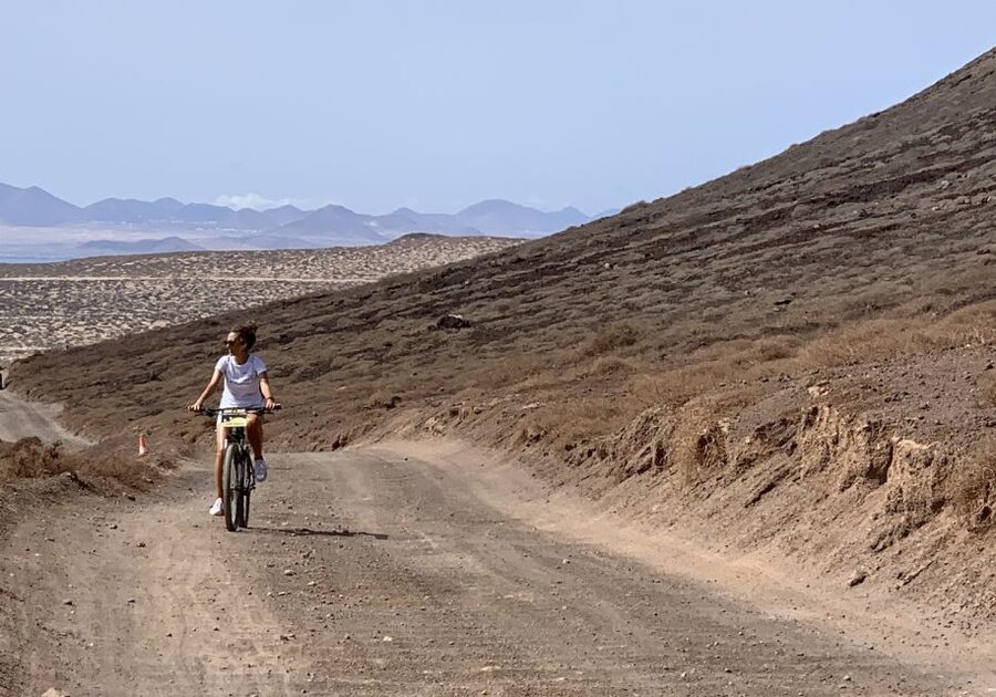 Bike Rental La Graciosa - Pedro Barba and the return to town