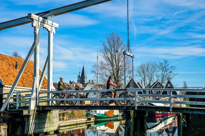 Bike rental Volendam - Explore the Countryside of Amsterdam - What to bring and how to ride smart