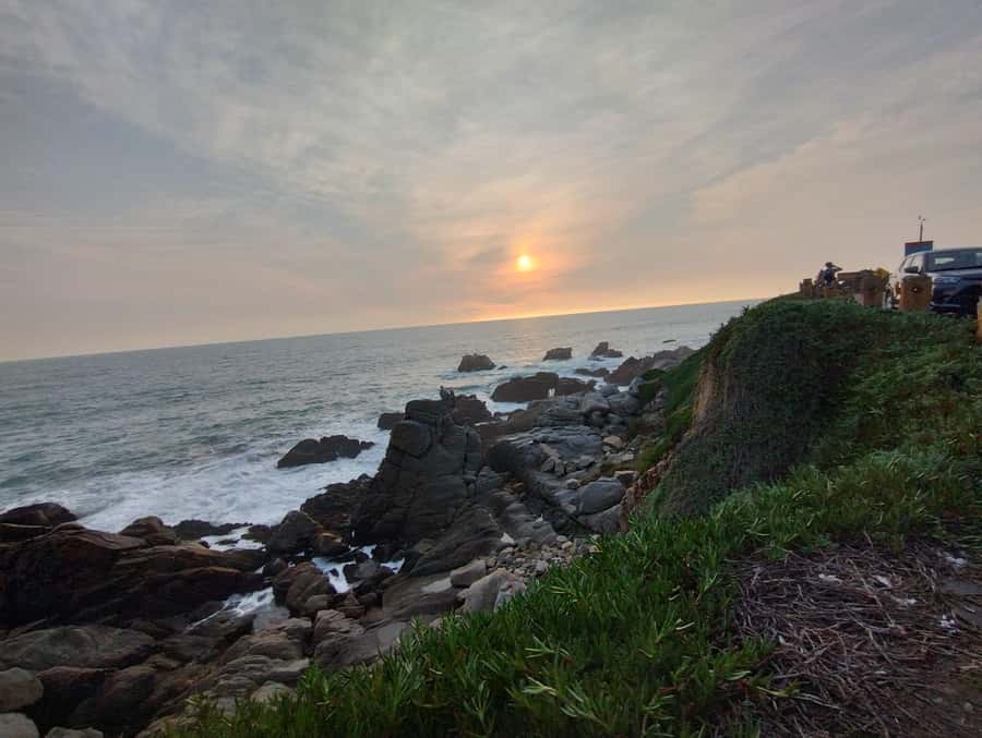 Bike ride along the coast of Viña del Mar or Valparaíso, you choose! - Stops, views, shops, and coffee breaks