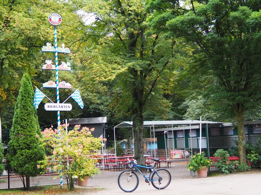 Bike tour around the Alster - Celebs, water, and nature - Is $40 good value for 210 minutes?