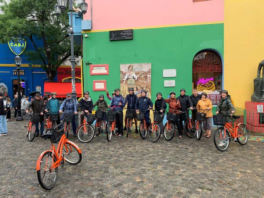 Bike Tour: Buenos Aires to the South - Caminito, color, tango, and a busy street scene