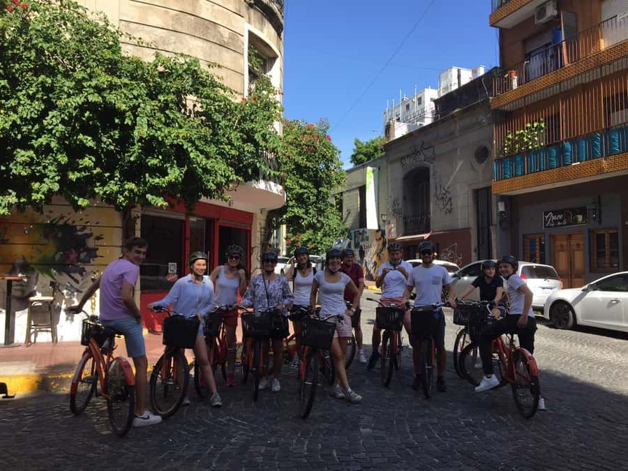 Bike Tour: Buenos Aires to the South - Plaza de Mayo and the final historic turn