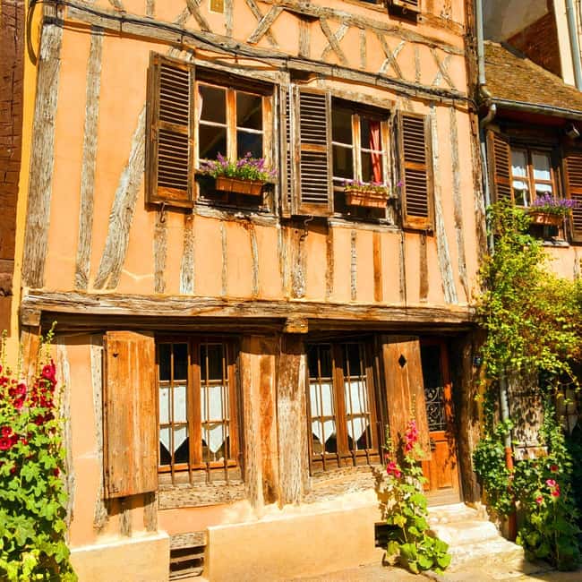 Bike tour from Vernon to Giverny with local guide - Following the Seine into the Countryside